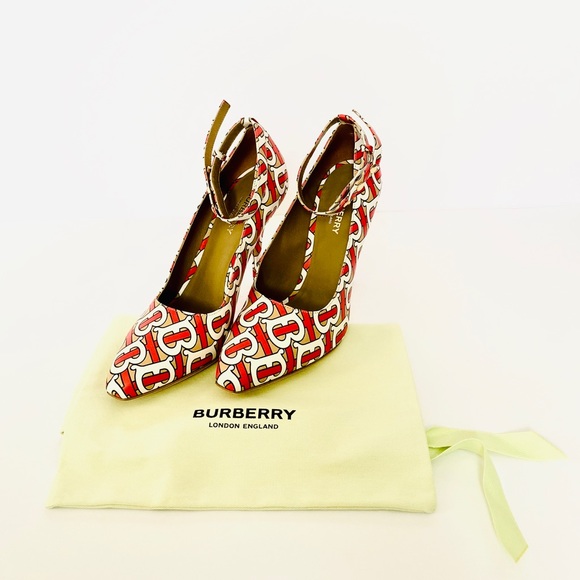 NWT: BURBERRY | Classic TB Monogram Pumps - Picture 7 of 9